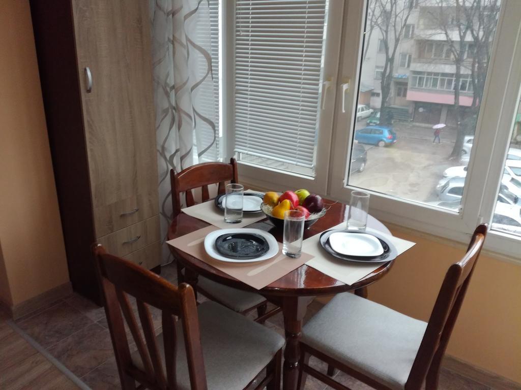 וארנה Apartment Central מראה חיצוני תמונה